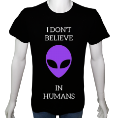 Unisex T-shirt Siyah 'Uçak&Uzay / İnsanlara inanmıyorum' Baskılı