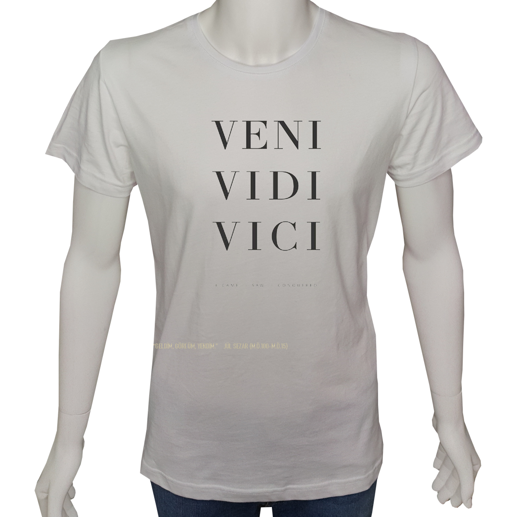 Unisex T-shirt Beyaz 'Serin Beyaz / GeldimGördümYendim' Baskılı