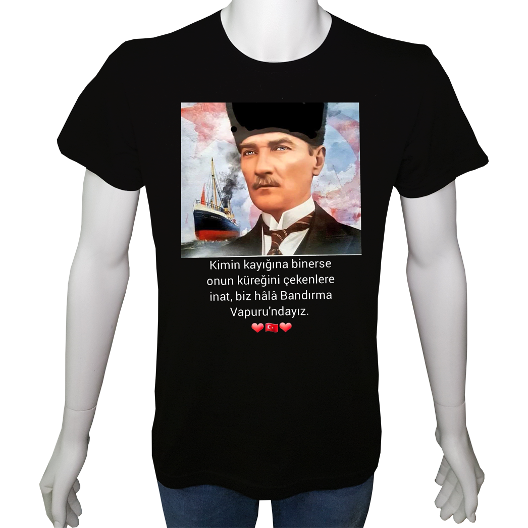 Unisex T-shirt Siyah 'Atatürk/Bandırma Vapuru' Baskılı